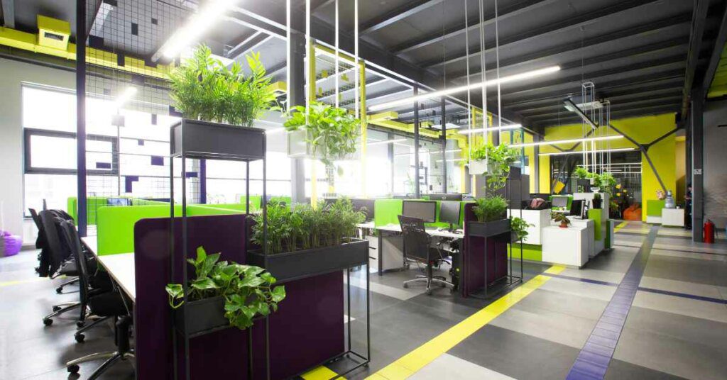 ciri ciri kantor modern open space dengan konsep indoor garden Smart Offices solusi kantor modern di Indonesia